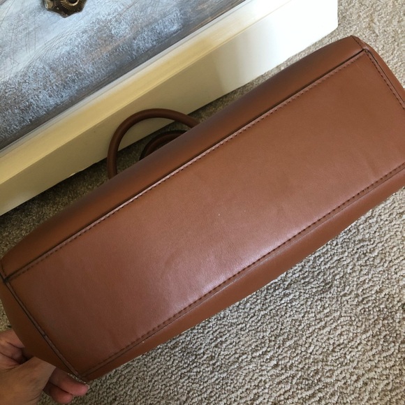 Christian Siriano Camel Purse - Picture 5 of 8